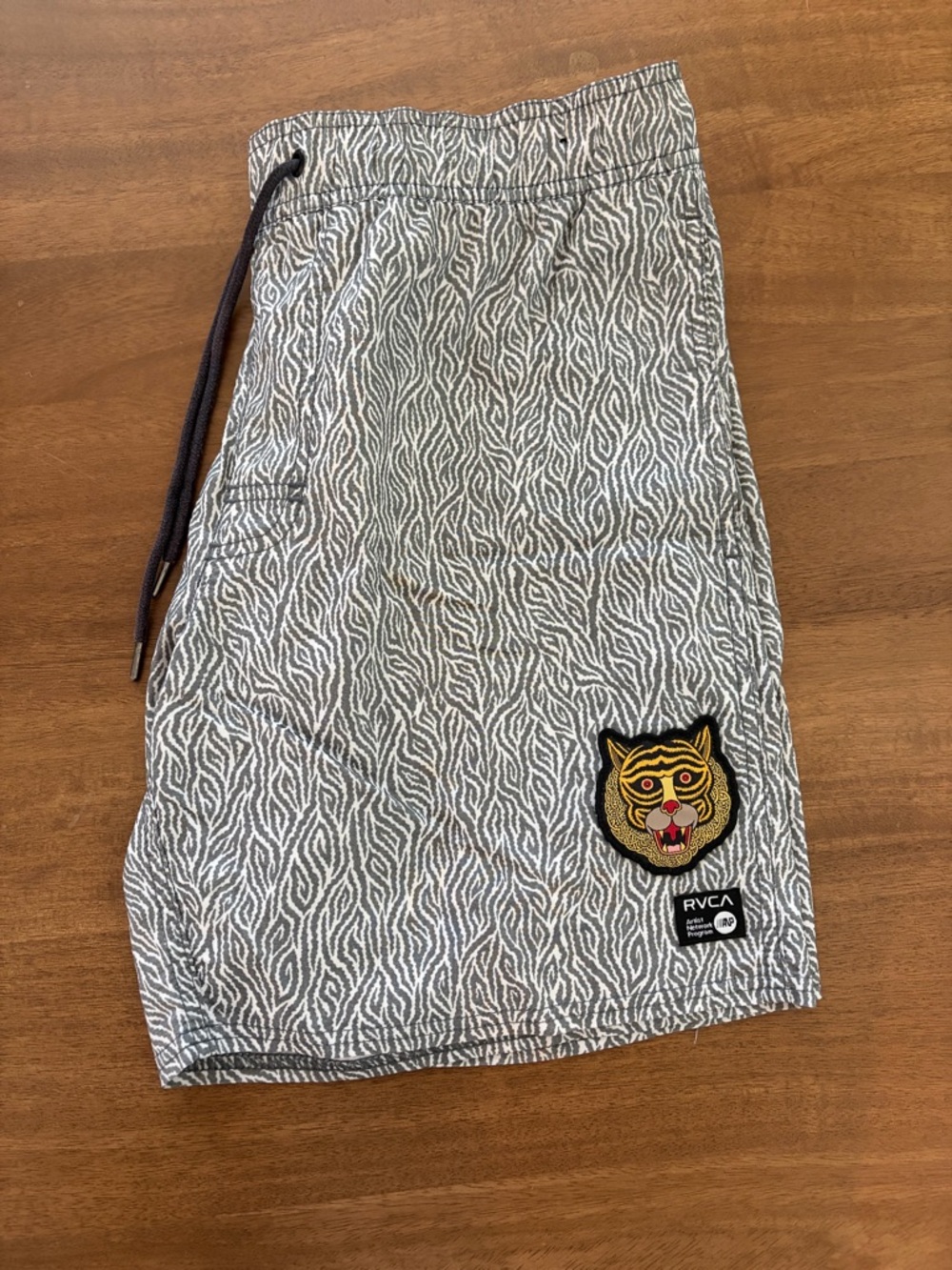 RVCA Men’s Gray Zebra-Print Swim Trunks with Tiger Patch